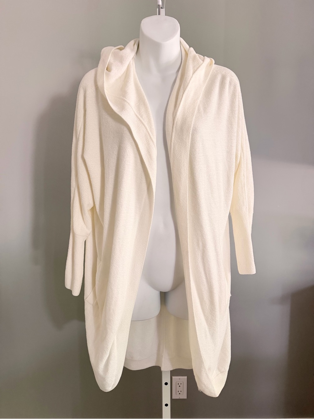 BAREFOOT DREAMS Cream Hooded Open-Front Cardigan Sz M NWT $138